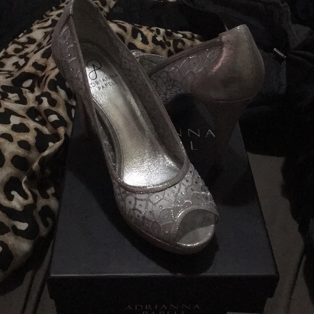 Adrianna papell high heels
